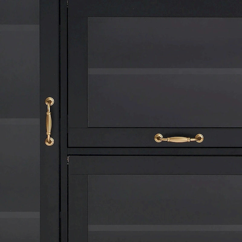 Meuble de rangement pour chaussures blanc et noir avec portes vitrées et poignées dorées