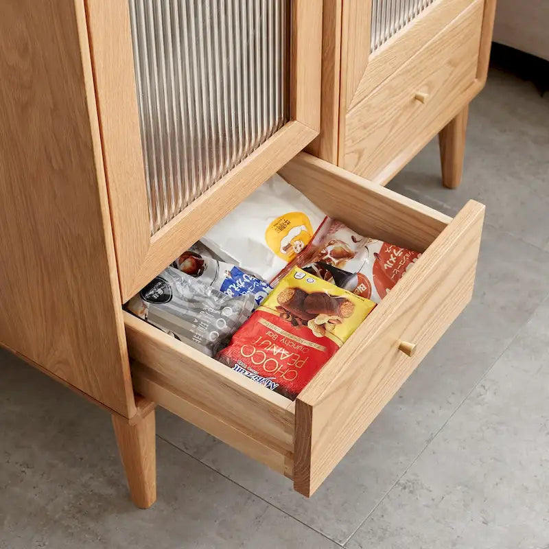 Armoire d'angle autoportante marron avec porte vitrée vintage, 2 étagères et 1 tiroir, simple